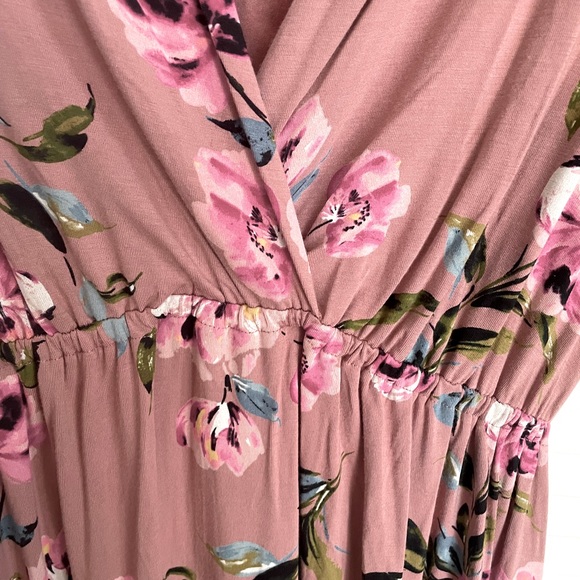 New Flutter Short Sleeve Smocked Maternity Dress - Maternity by Ingrid & Isabel - Picture 4 of 8